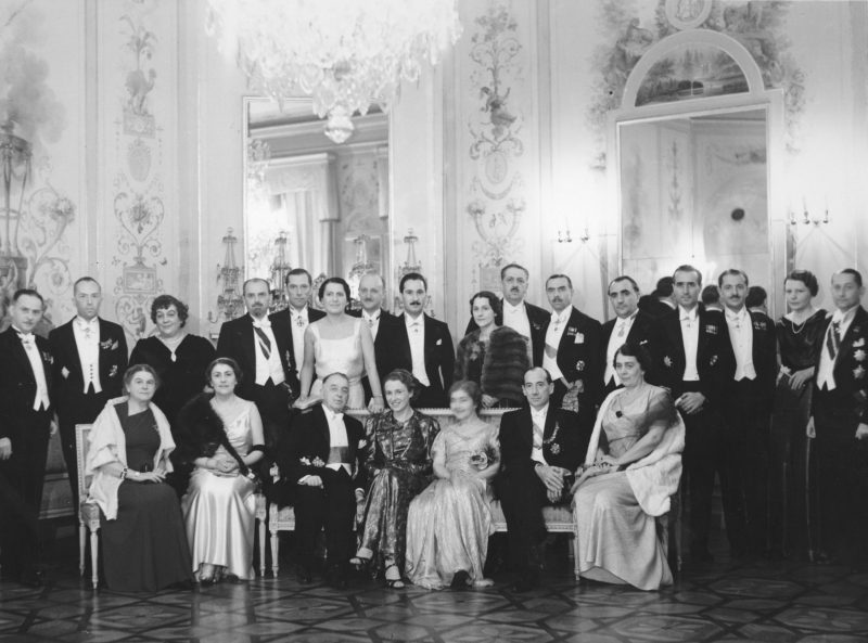 Varșovia 1936, în primul rând, așezați, miniștrii de externe român, Vicor Antonescu, și polonez, Jozef Beck