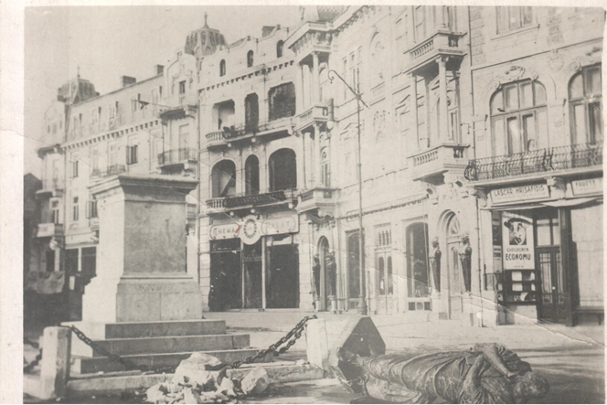 În timpul Primului Război Mondial, forțele de ocupație germano-bulgare au ajuns la Constanța. Trupele bulgare au dat jos statuia