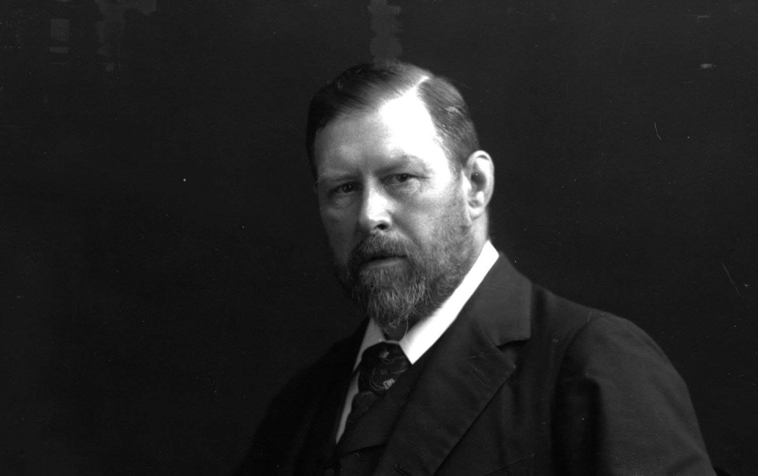 Bram Stoker, Jules Verne