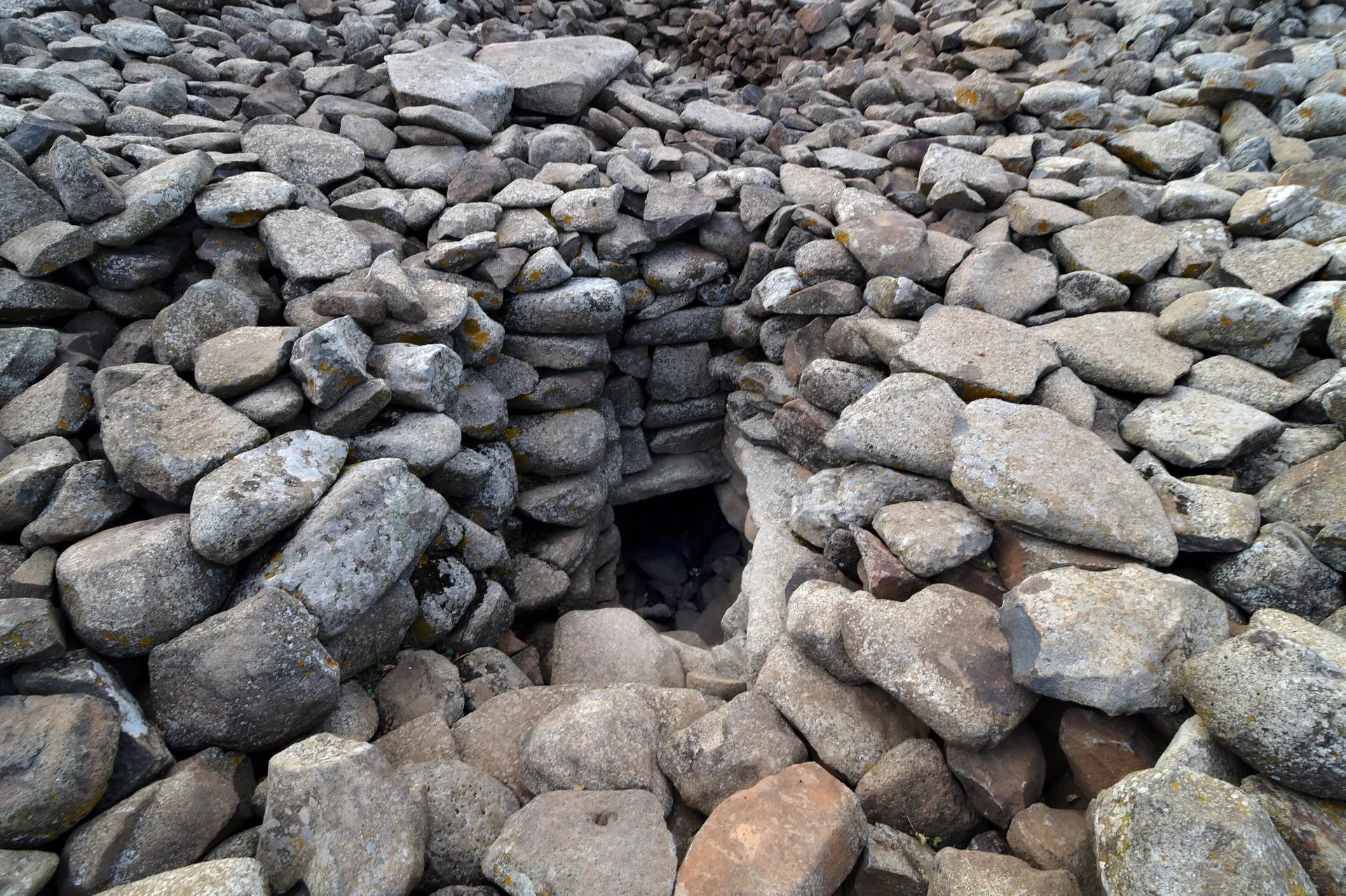 Înălțimile Golan, Stonehenge